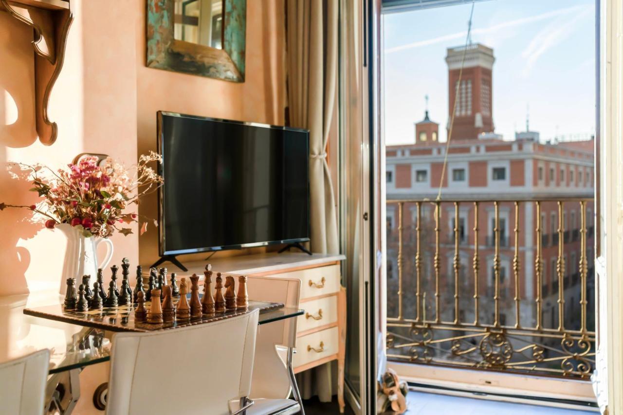 1851: Exceptional 19Th Century Studio In Madrid Exteriör bild